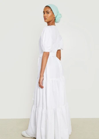 Білий сукня Boohoo