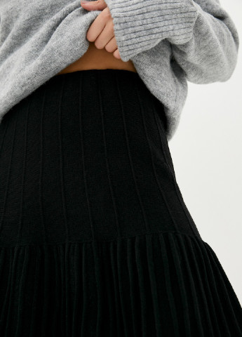 Черная однотонная юбка Sewel