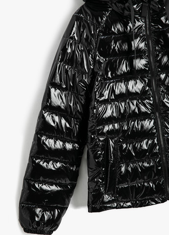 Чорна демісезонна куртка KOTON