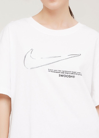 Белая летняя футболка Nike Nsw Tee Boy Swoosh