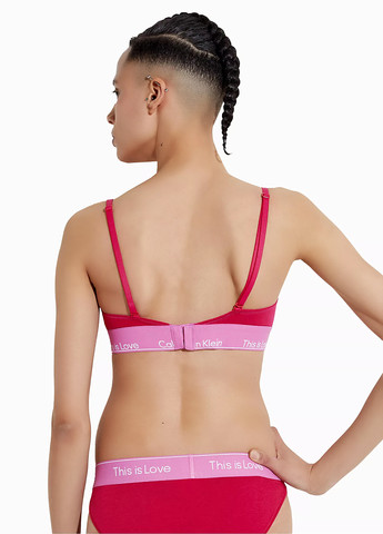 Розовый триэнджел бюстгальтер Calvin Klein без косточек хлопок