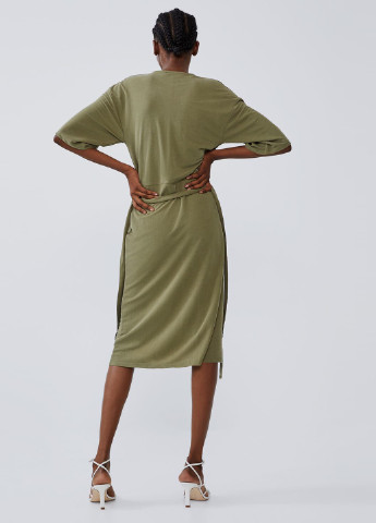 Оливковое кэжуал платье Zara однотонное