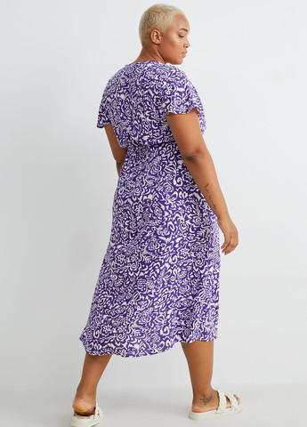 Фиолетовое кэжуал платье на запах C&A с цветочным принтом