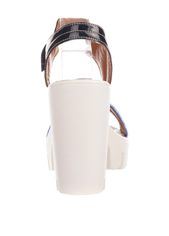 Комбинированные босоножки No Brand с ремешком на тракторной подошве, лаковые