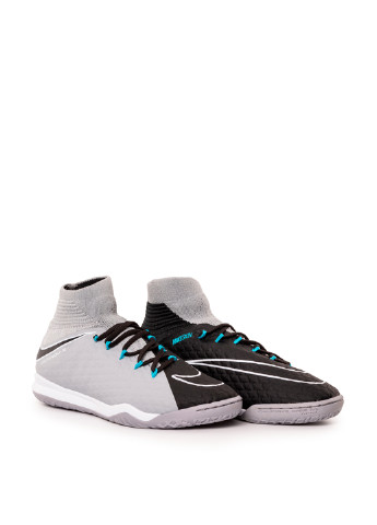 Светло-серые футзалки Nike