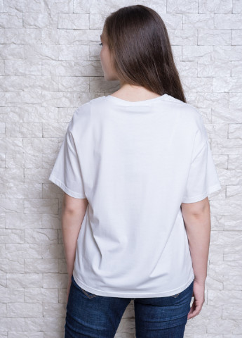 Белая летняя футболка Zeza Fashion