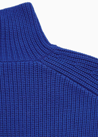 Синій зимовий светр Cos