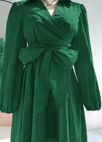 Зеленое деловое, кэжуал платье клеш, на запах SHEIN однотонное