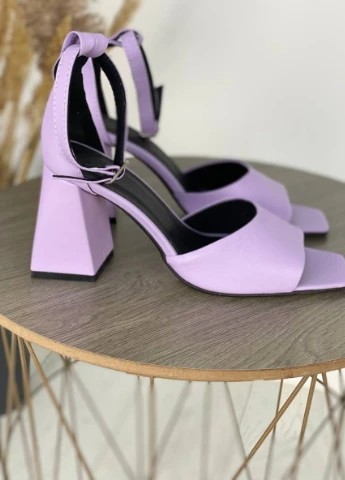 Лиловые босоножки shoesband Brand без застежки