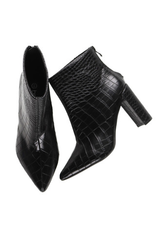 Осенние ботинки Boohoo с тиснением из искусственной кожи