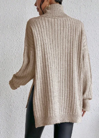 Оливковий (хакі) зимовий светр SHEIN