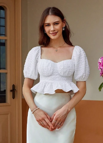 Біла блуза з баскою SHEIN
