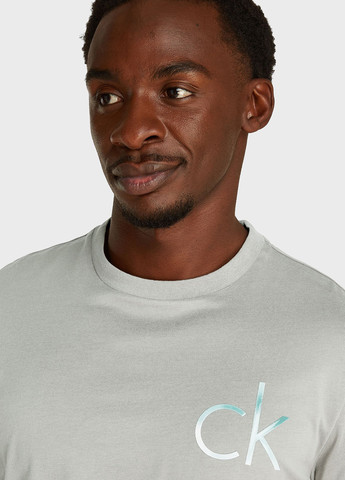 Світло-сіра футболка Calvin Klein