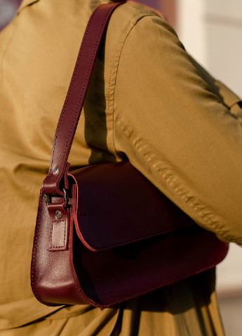 Жіноча сумка багет арт. 651 ручної роботи з натуральної шкіри лавандового кольору з легким глянцевим ефектом Boorbon (255406968)