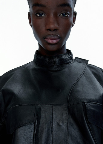 Чорна демісезонна куртка з натуральної шкіри H&M Studio