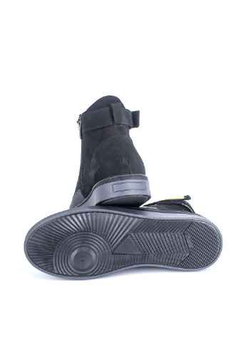 Черные осенние ботинки Zangak