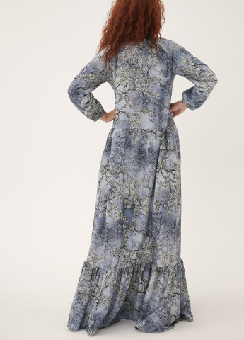 Синее кэжуал длинное расклешенное платье из воздушного софта INNOE с цветочным принтом