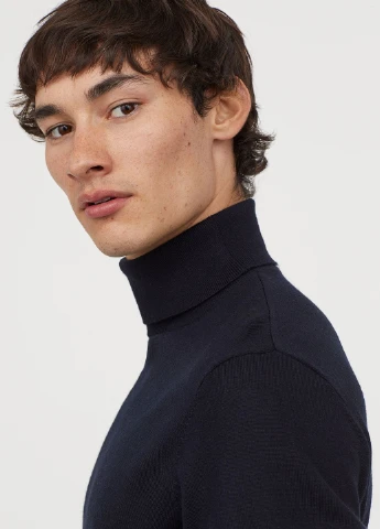 Темно-синий демисезонный свитер H&M