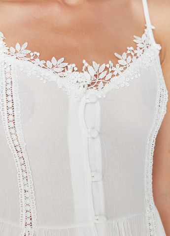 Белое повседневный платье AMORI однотонное