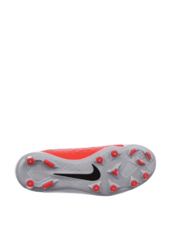 Светло-серые бутсы Nike без шнурков