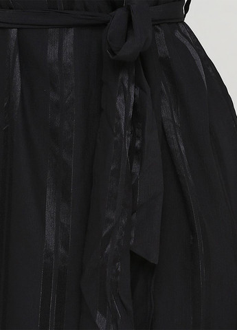 Чорна кежуал сукня на запах Monki однотонна