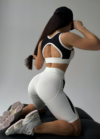 Белый демисезонный комплект (топ, велосипедки) NOVA VEGA