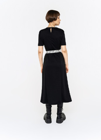 Черное кэжуал платье футляр befree
