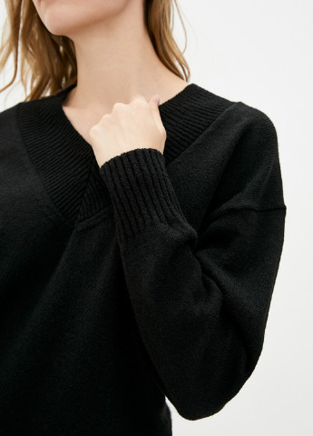 Черный демисезонный джемпер пуловер Sewel