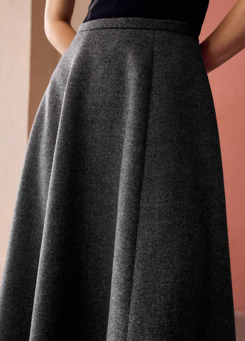 Темно-серая кэжуал с геометрическим узором юбка SHEIN а-силуэта (трапеция)