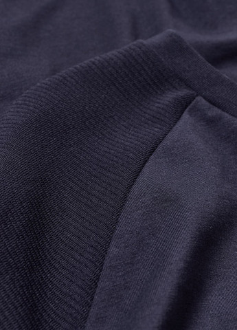 Темно-синя футболка C&A