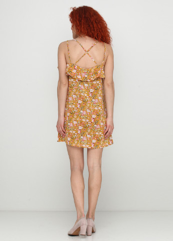 Горчичное кэжуал платье Zhmurchenko Brand с цветочным принтом