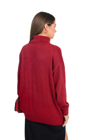 Красный свитер оверсайз с высоким воротником-стойка. SVTR