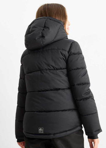 Черная демисезонная куртка C&A