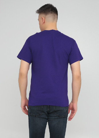 Фиолетовая футболка Gildan