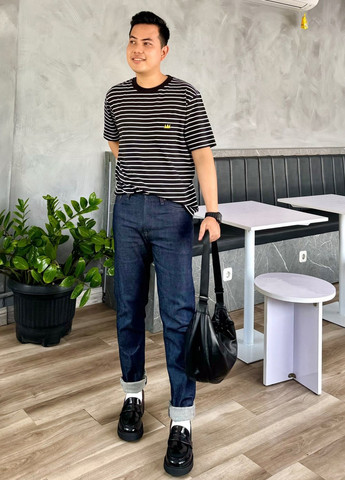 Чорна футболка Uniqlo