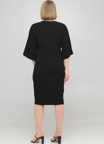Черное кэжуал платье однотонное Mela London