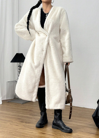 Кремовое демисезонное Пальто двубортное SHEIN