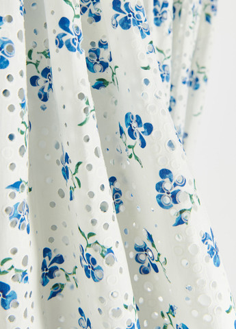 Білий кежуал сукня кльош, з відкритими плечима Reserved з квітковим принтом