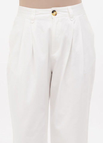 Белые кэжуал летние укороченные брюки Stradivarius
