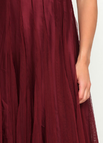 Бордовое кэжуал платье клеш Sara Kelly однотонное