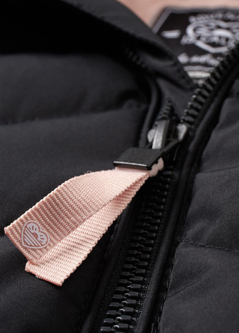 Черная демисезонная куртка C&A