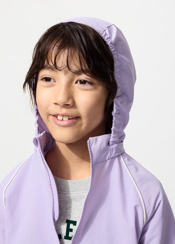 Сиреневая демисезонная ветровка Uniqlo