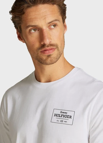 Белая футболка Tommy Hilfiger