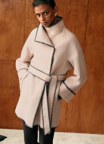 Светло-бежевое демисезонное Пальто однобортное SHEIN