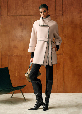 Светло-бежевое демисезонное Пальто однобортное SHEIN