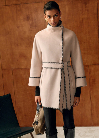 Светло-бежевое демисезонное Пальто однобортное SHEIN