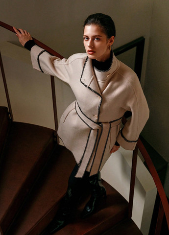 Светло-бежевое демисезонное Пальто однобортное SHEIN