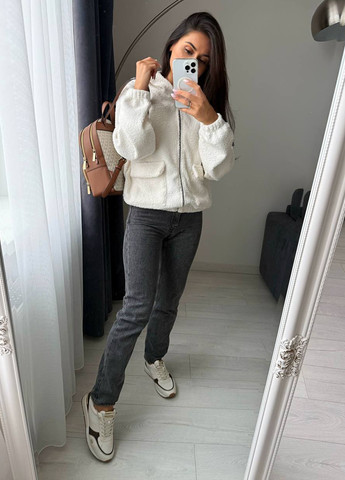 Молочная демисезонная куртка No Brand