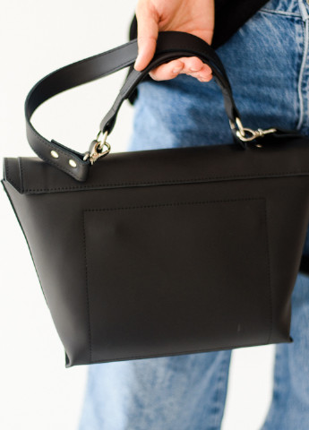 Стильна жіноча сумка незвичайної форми арт. Z003 ручної роботи з натуральної шкіри з легким матовим ефектом чорного кольору Boorbon (255512254)