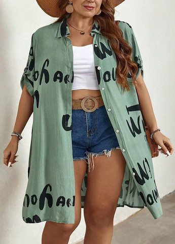 Зеленое кэжуал платье рубашка SHEIN с надписью